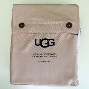 UGG Queen Size Sheet Set